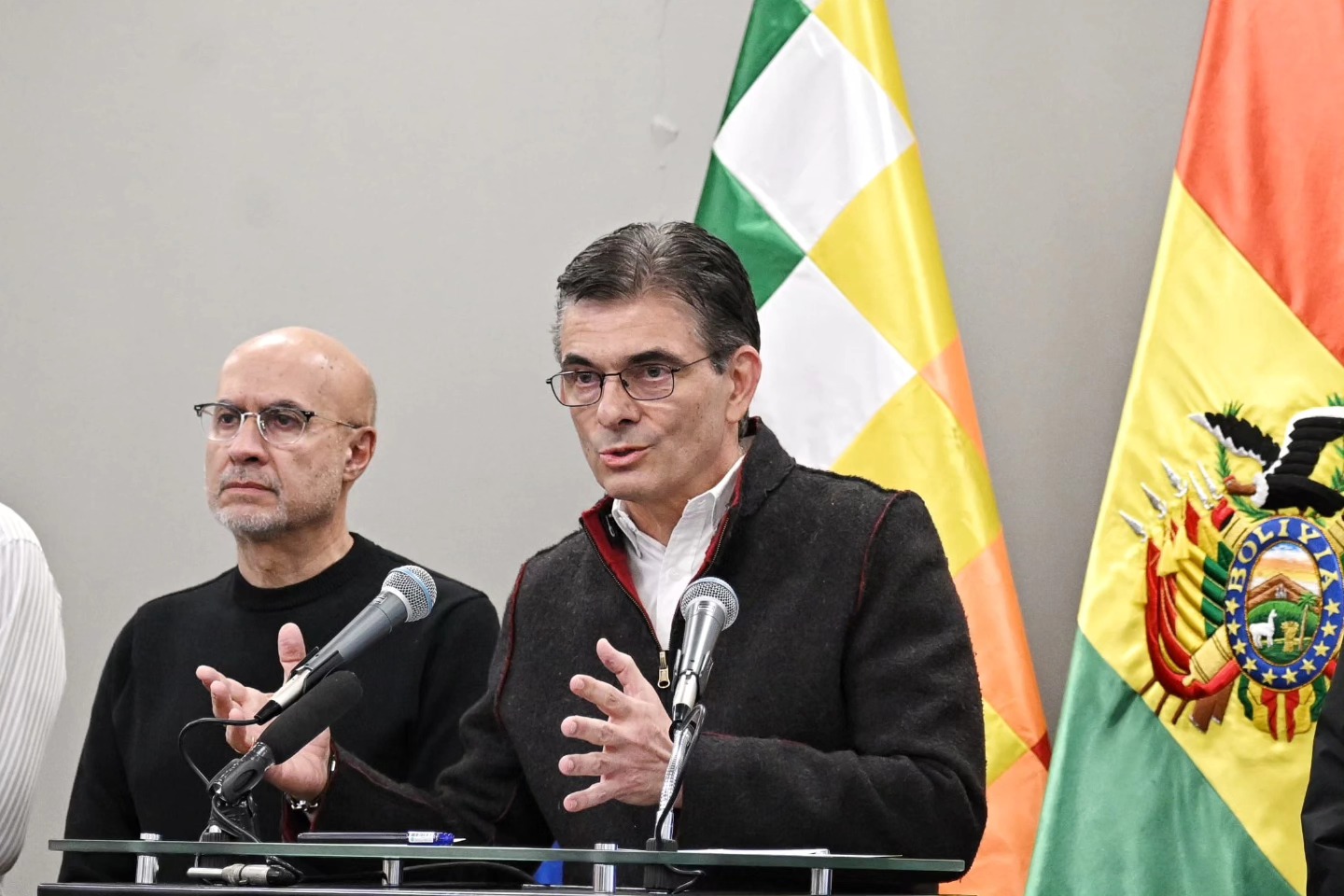 Oficialistas señalan que Paz está en gestiones para lograr corredores humanitarios